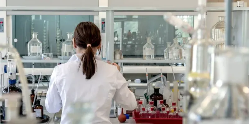 znanstvenica u laboratoriju
